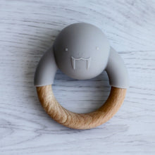 silicone + wood rattle